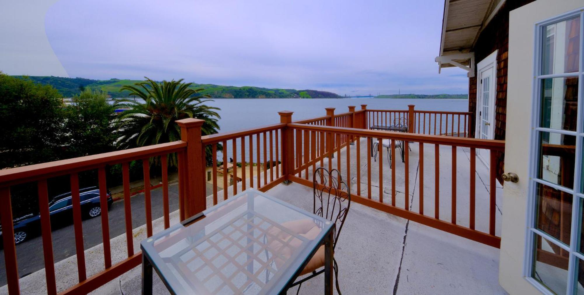 Shorelight Inn Benicia Bagian luar foto