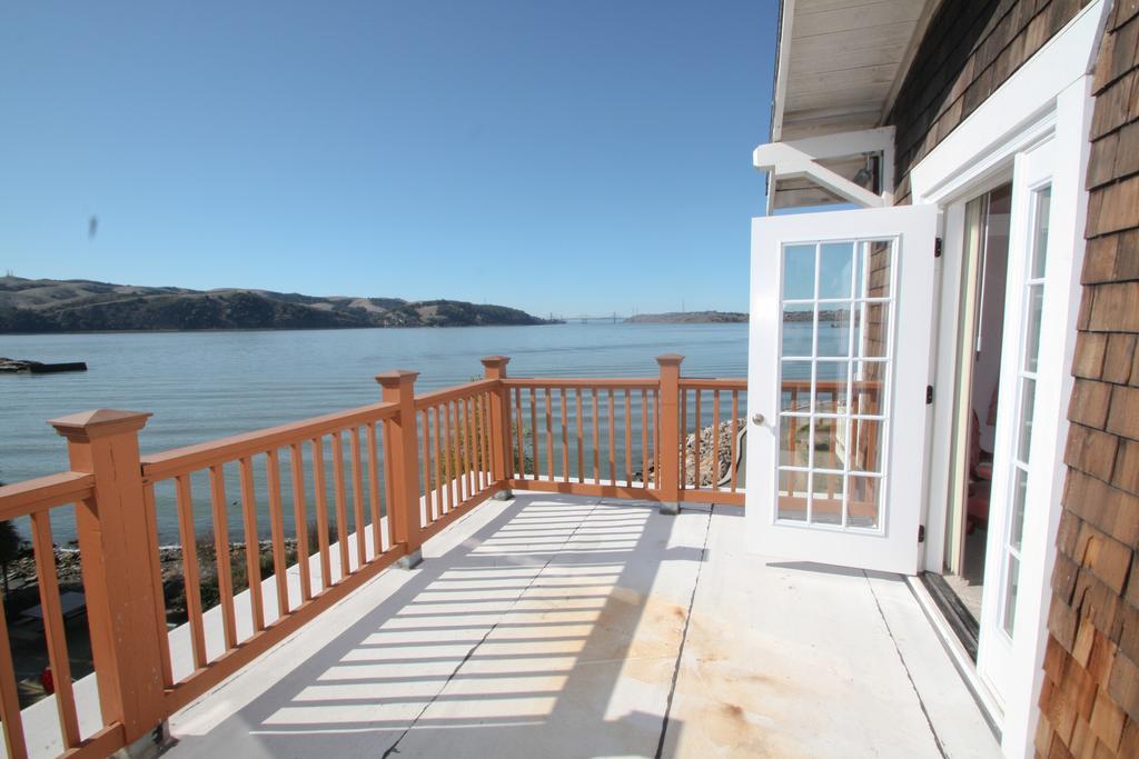 Shorelight Inn Benicia Ruang foto